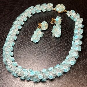 RARE VTG Vendome Blue Molded Glass Tiny Flower Necklace and Clip-on Earrings Set